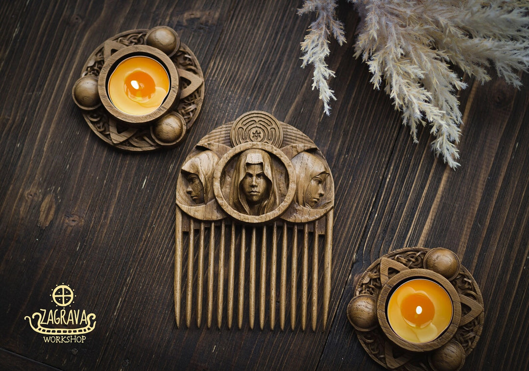 Comb Hekate from oak