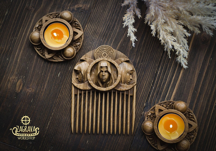 Comb Hekate from oak