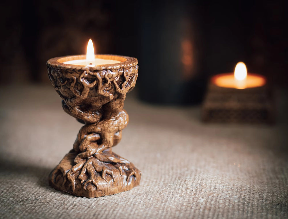 Candle holder from oak "Yggdassil"