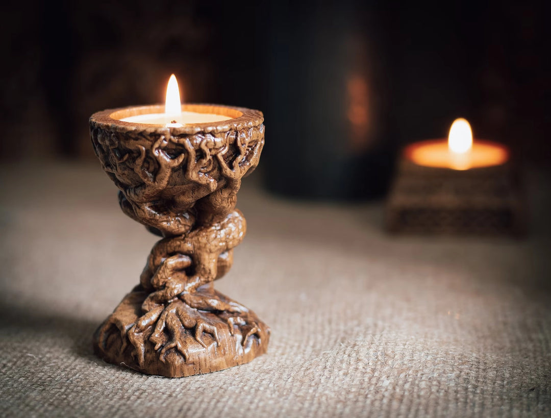 Candle holder from oak "Yggdassil"