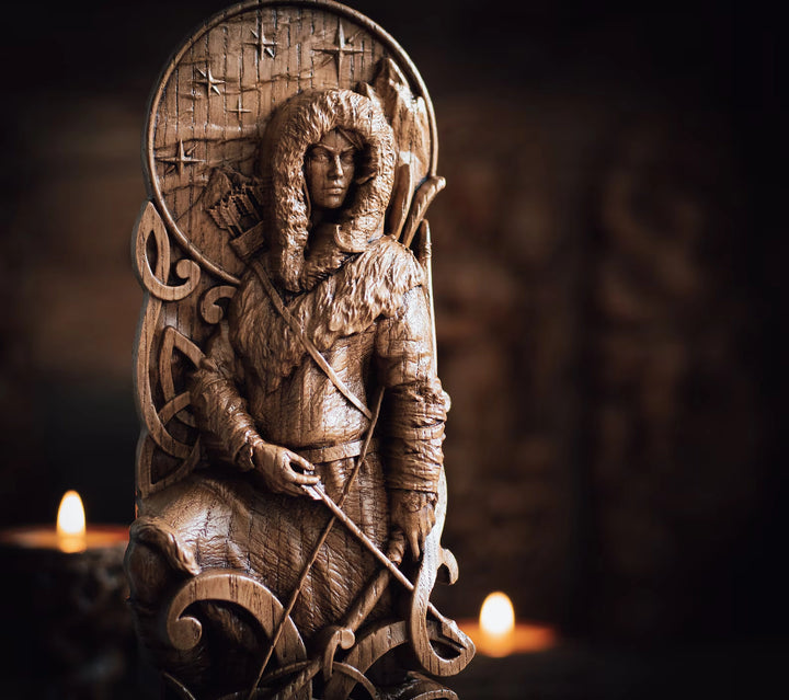 Skadi wooden statue from oak