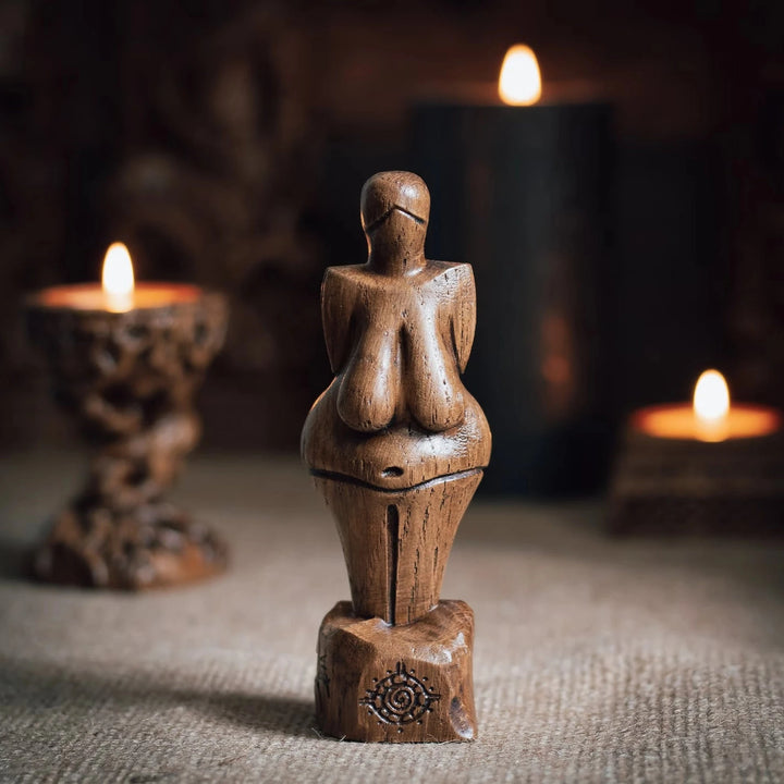 Venus of Dolní Věstonice - Figurine, Museum Replica